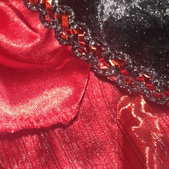 Spirit Halloween VICTORIAN VAMPIRESS COSTUME Red/Black Goth Girl's Size L(12/14) - Picture 6 of 6